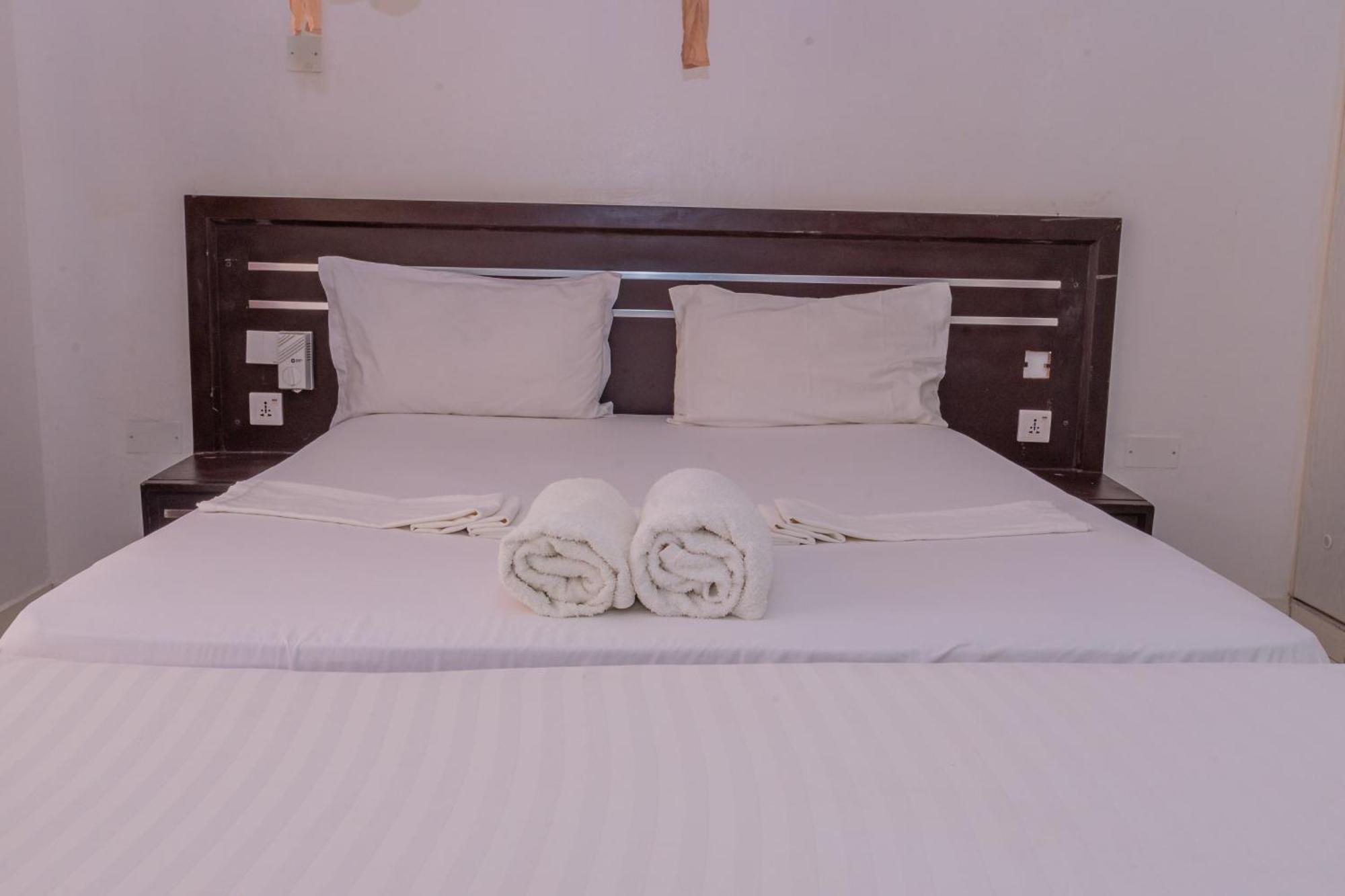 Leomilo Holidays Diani Beach Ruang foto