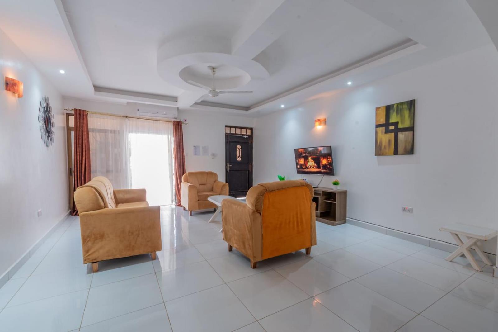 Leomilo Holidays Diani Beach Bagian luar foto